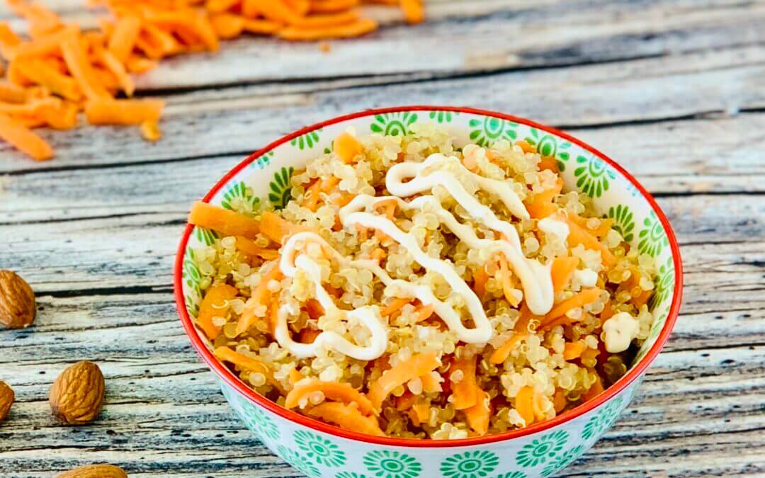 Cremiges Mandel Karotten Quinoa Porridge