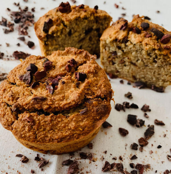 Ungesüsste Haferflocken- Bananen Muffins mit Kakao Nibs