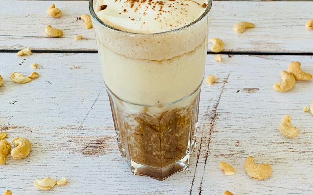 Bananen Cashew Zimt Cappuccino