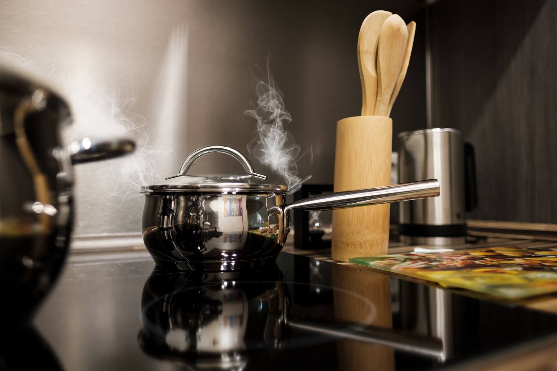 Tipps wie du in der Küche Strom sparen kannst